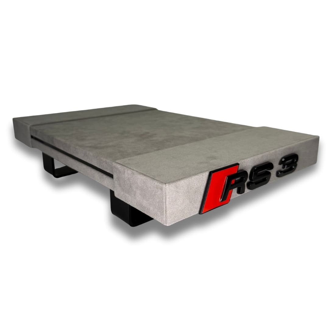 Linke Ansicht leeres graues Alcantara RS3 Brett